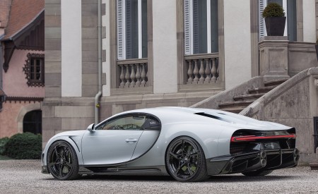 2022 Bugatti Chiron Super Sport Rear Three-Quarter Wallpapers 450x275 (27)