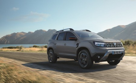 2022 Dacia Duster Extreme Front Three-Quarter Wallpapers 450x275 (22)