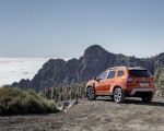 2022 Dacia Duster Rear Three-Quarter Wallpapers 150x120