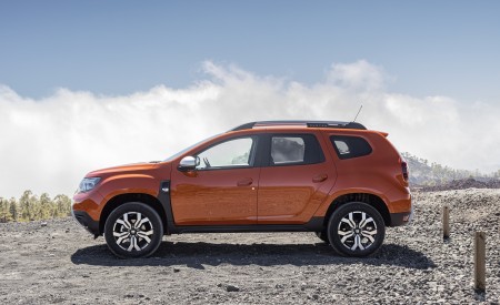 2022 Dacia Duster Side Wallpapers 450x275 (11)