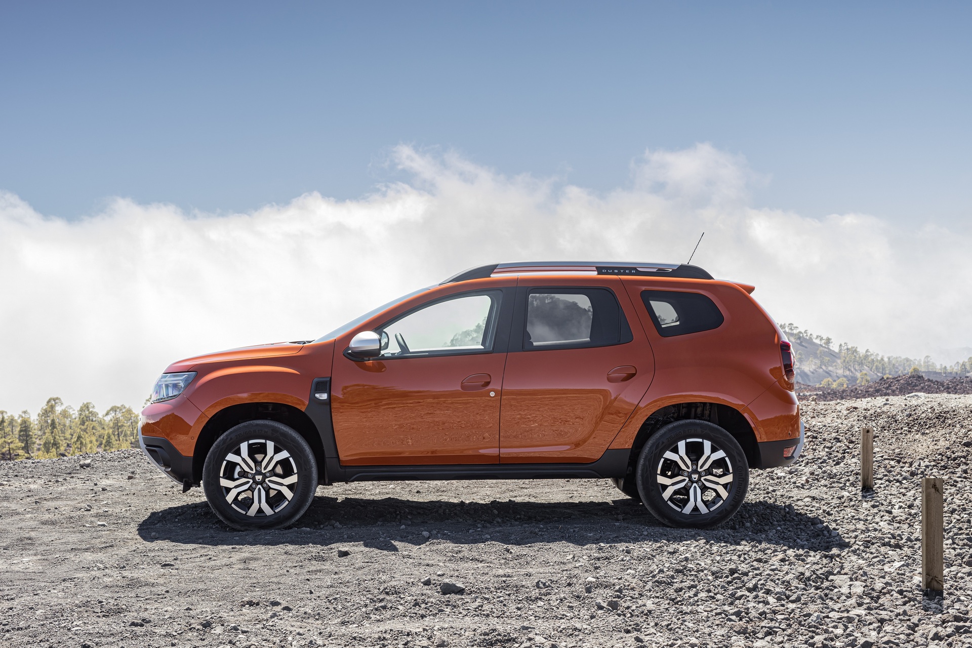 2022 Dacia Duster Side Wallpapers #11 of 42