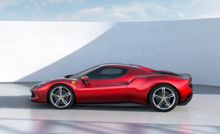 2022 Ferrari 296 GTB Side Wallpapers 450x275 (6)