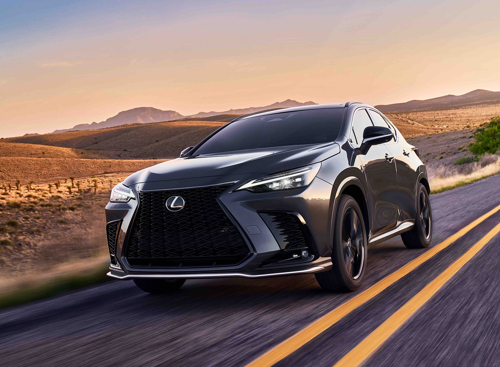 2022 Lexus NX 350 F Sport AWD Front Wallpapers (1)
