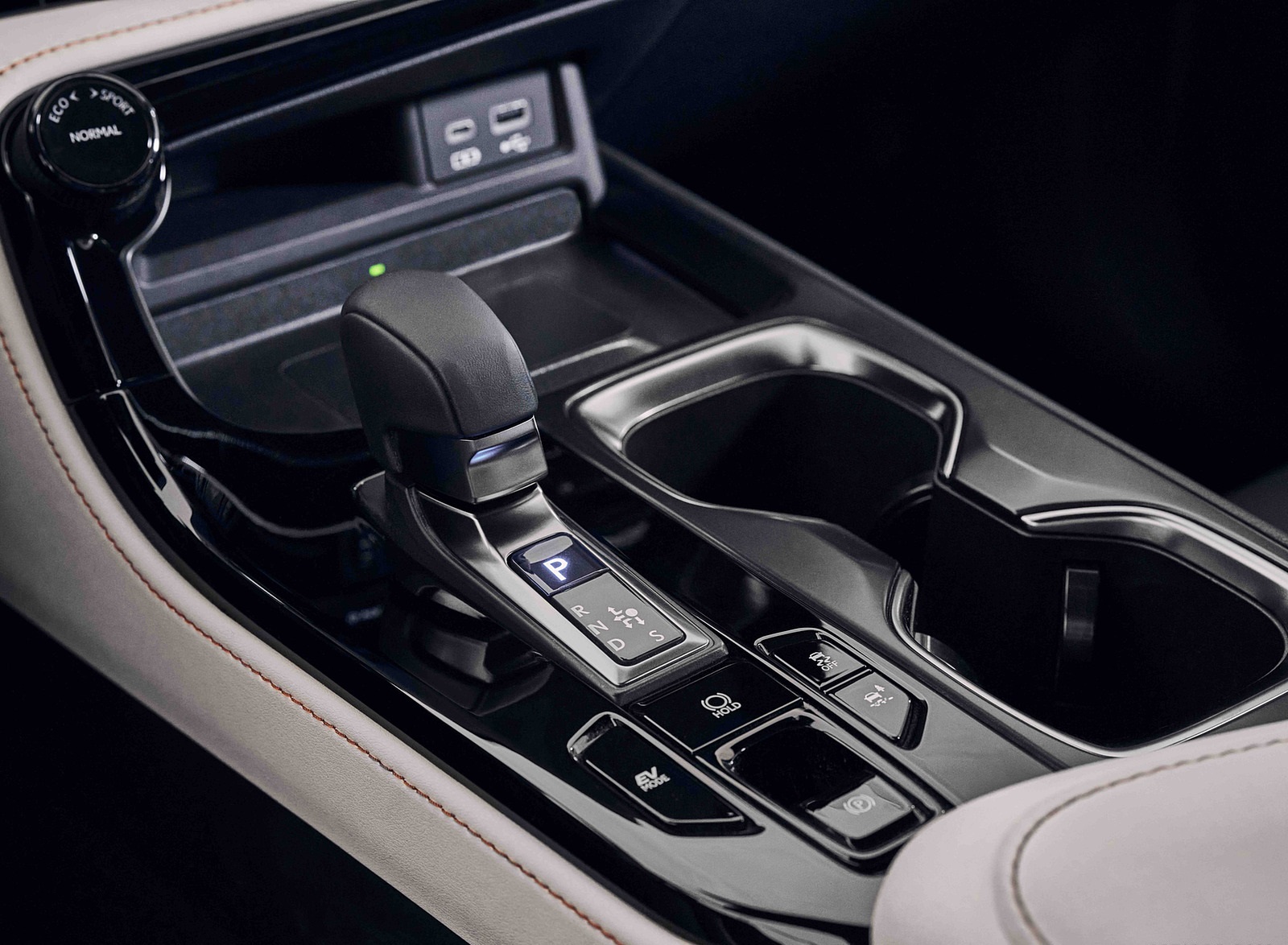 2022 Lexus NX 350h AWD Hybrid Central Console Wallpapers #23 of 25