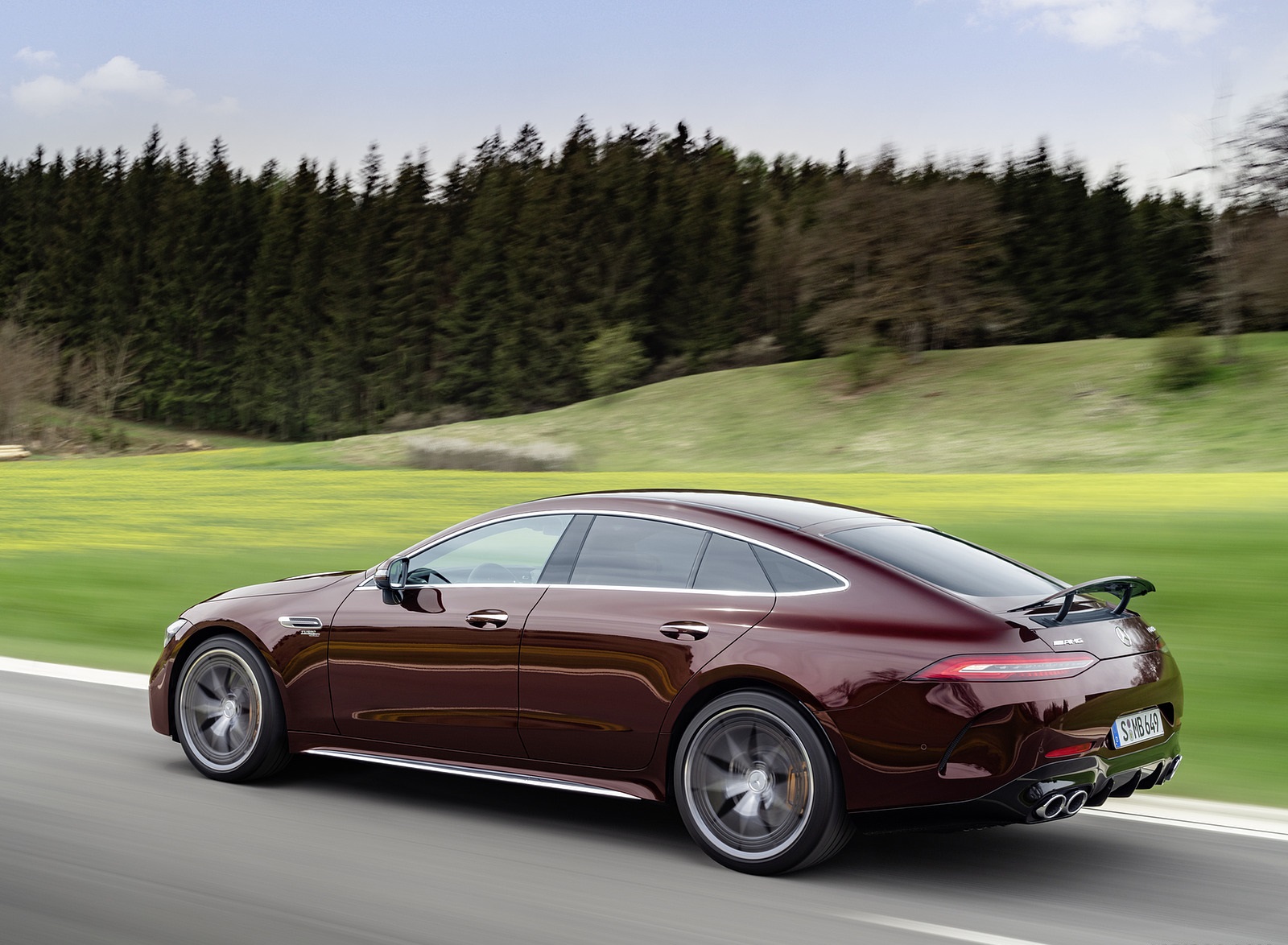 2022 Mercedes-AMG GT 53 4MATIC+ 4-Door Coupe (Color: Rubellite Red) Rear Three-Quarter Wallpapers #4 of 35