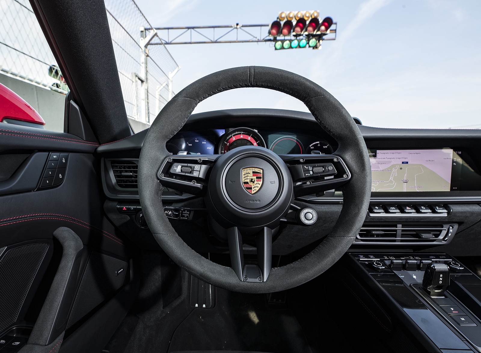 2022 Porsche 911 Carrera GTS (Color: Carmine Red) Interior Cockpit Wallpapers #30 of 155