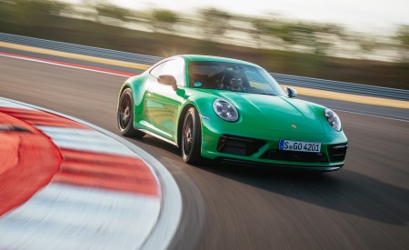 2022 Porsche 911 Carrera GTS (Color: Python Green) Front Three-Quarter Wallpapers 450x275 (31)
