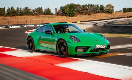 2022 Porsche 911 Carrera GTS (Color: Python Green) Front Three-Quarter Wallpapers 450x275 (44)