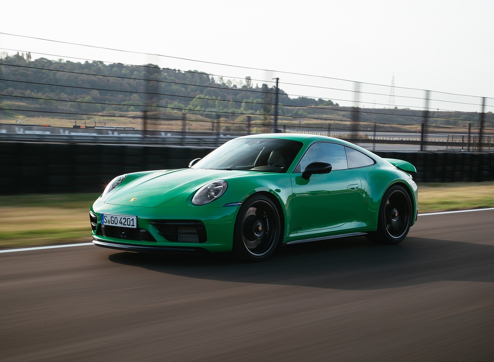 2022 Porsche 911 Carrera GTS (Color: Python Green) Front Three-Quarter Wallpapers #53 of 155