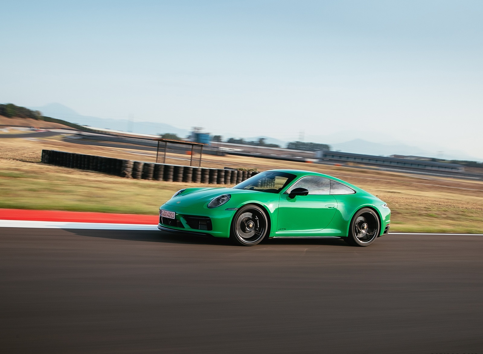 2022 Porsche 911 Carrera GTS (Color: Python Green) Front Three-Quarter Wallpapers #55 of 155