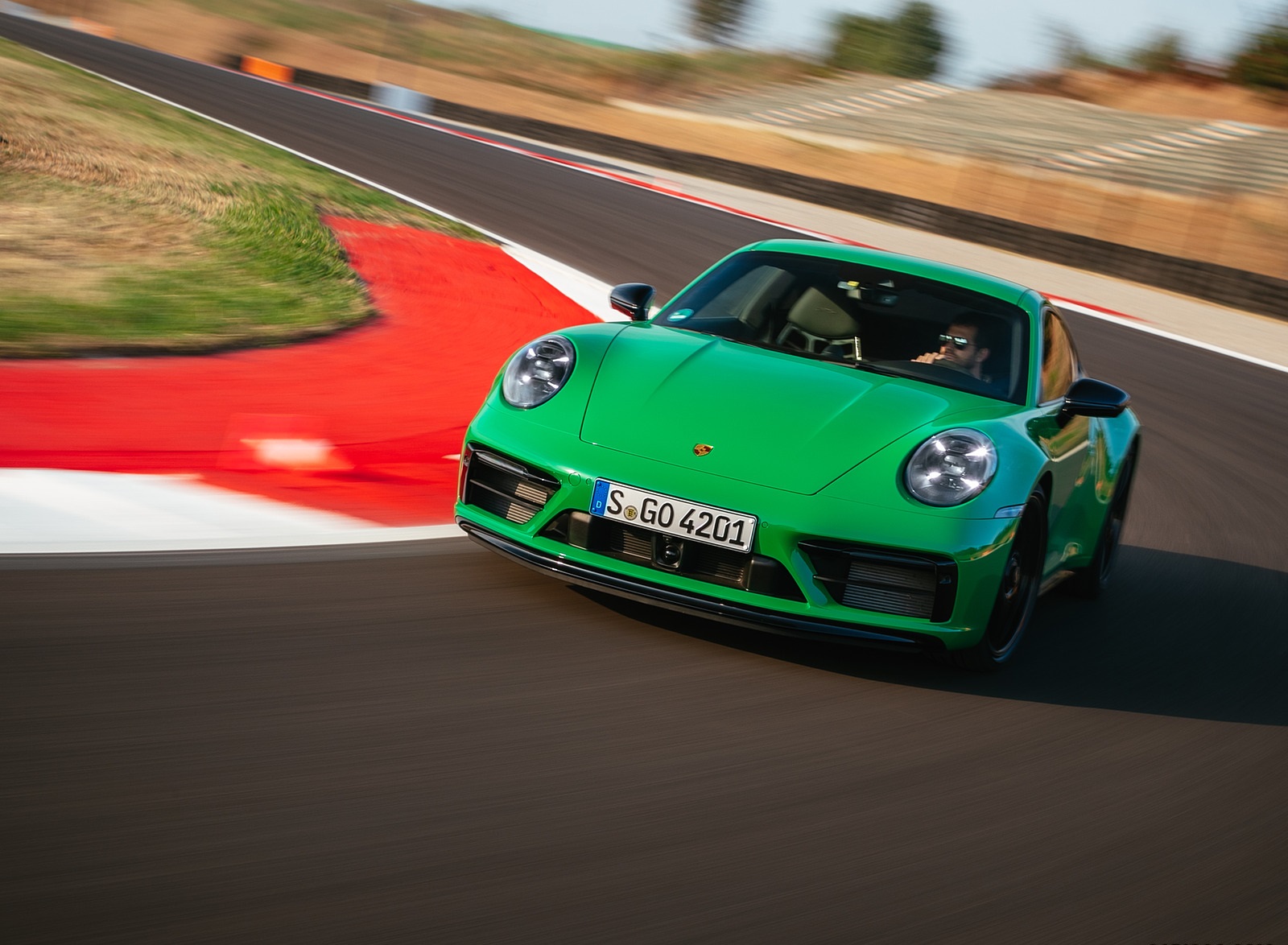 2022 Porsche 911 Carrera GTS (Color: Python Green) Front Wallpapers #45 of 155