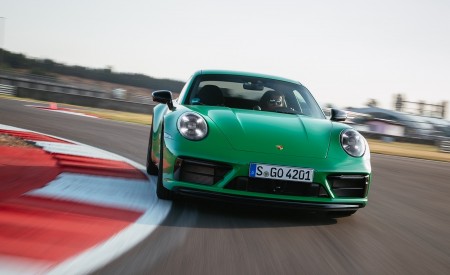 2022 Porsche 911 Carrera GTS (Color: Python Green) Front Wallpapers 450x275 (39)