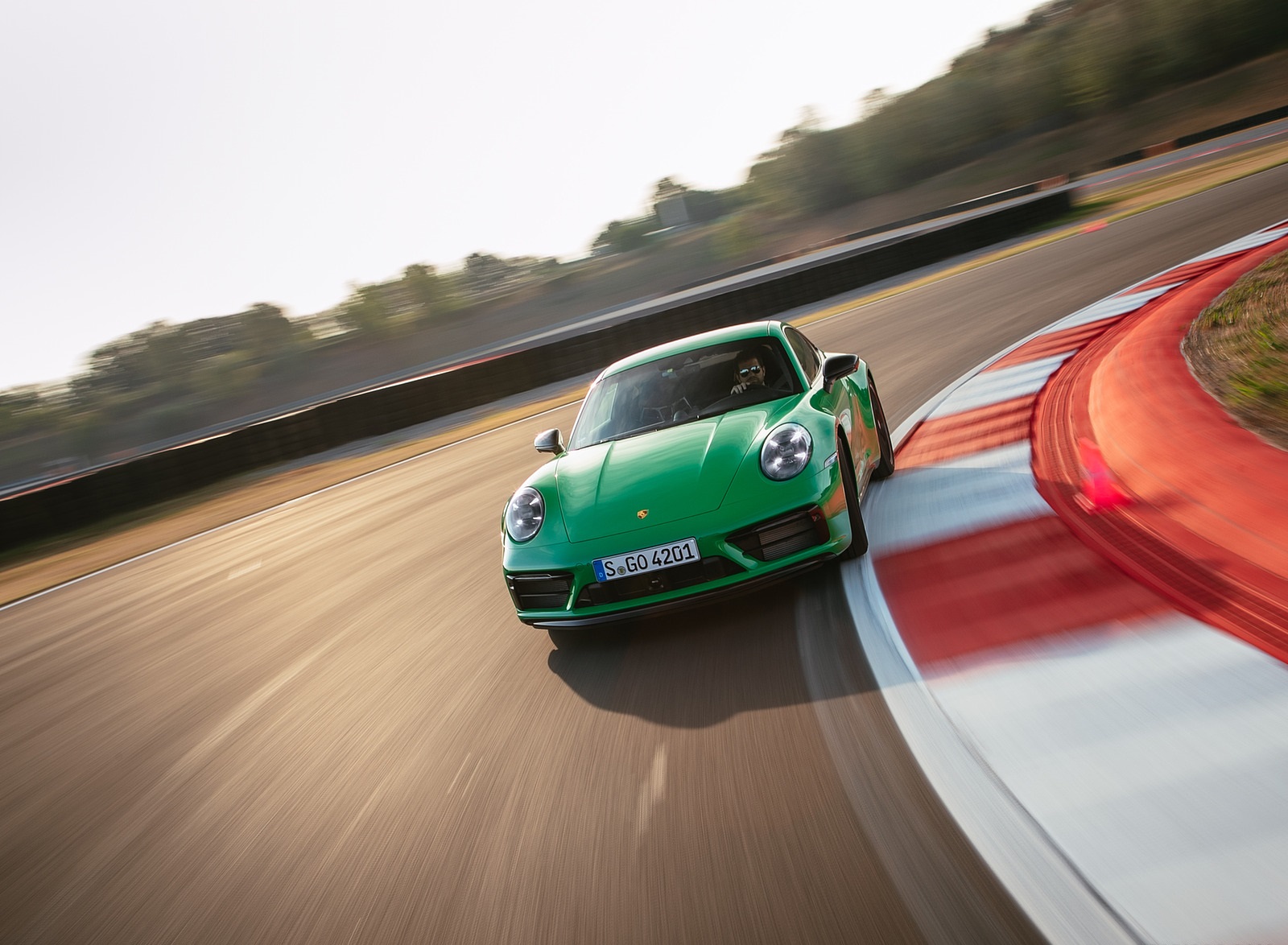 2022 Porsche 911 Carrera GTS (Color: Python Green) Front Wallpapers #34 of 155
