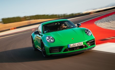 2022 Porsche 911 Carrera GTS (Color: Python Green) Front Wallpapers 450x275 (46)