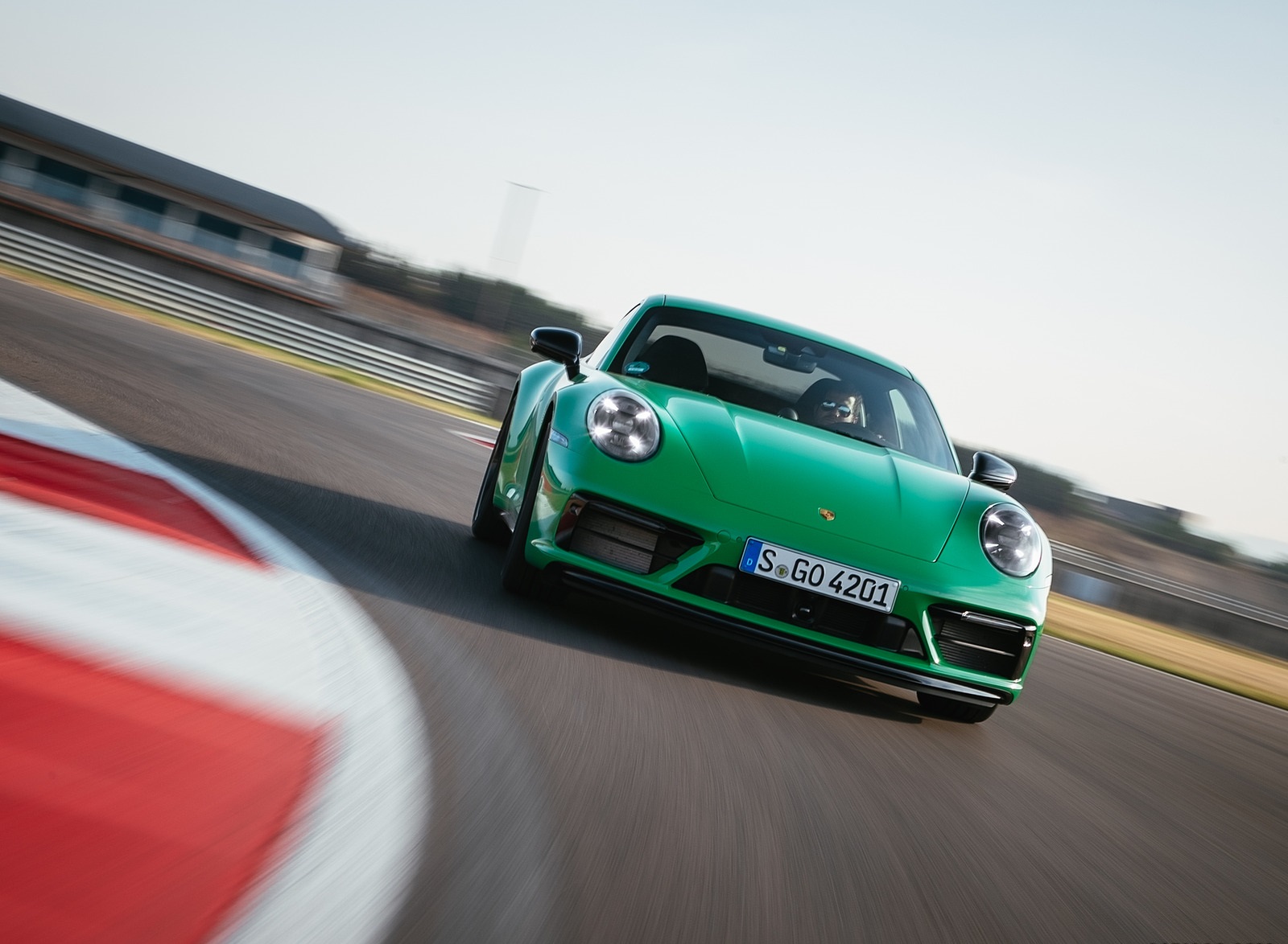 2022 Porsche 911 Carrera GTS (Color: Python Green) Front Wallpapers #40 of 155