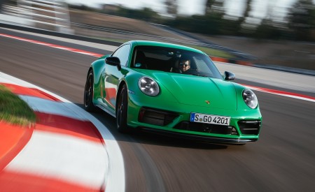 2022 Porsche 911 Carrera GTS (Color: Python Green) Front Wallpapers 450x275 (47)