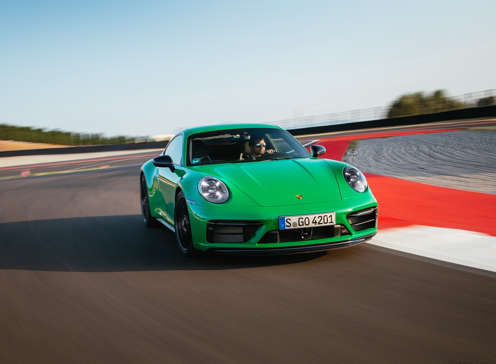 2022 Porsche 911 Carrera GTS (Color: Python Green) Front Wallpapers #37 of 155