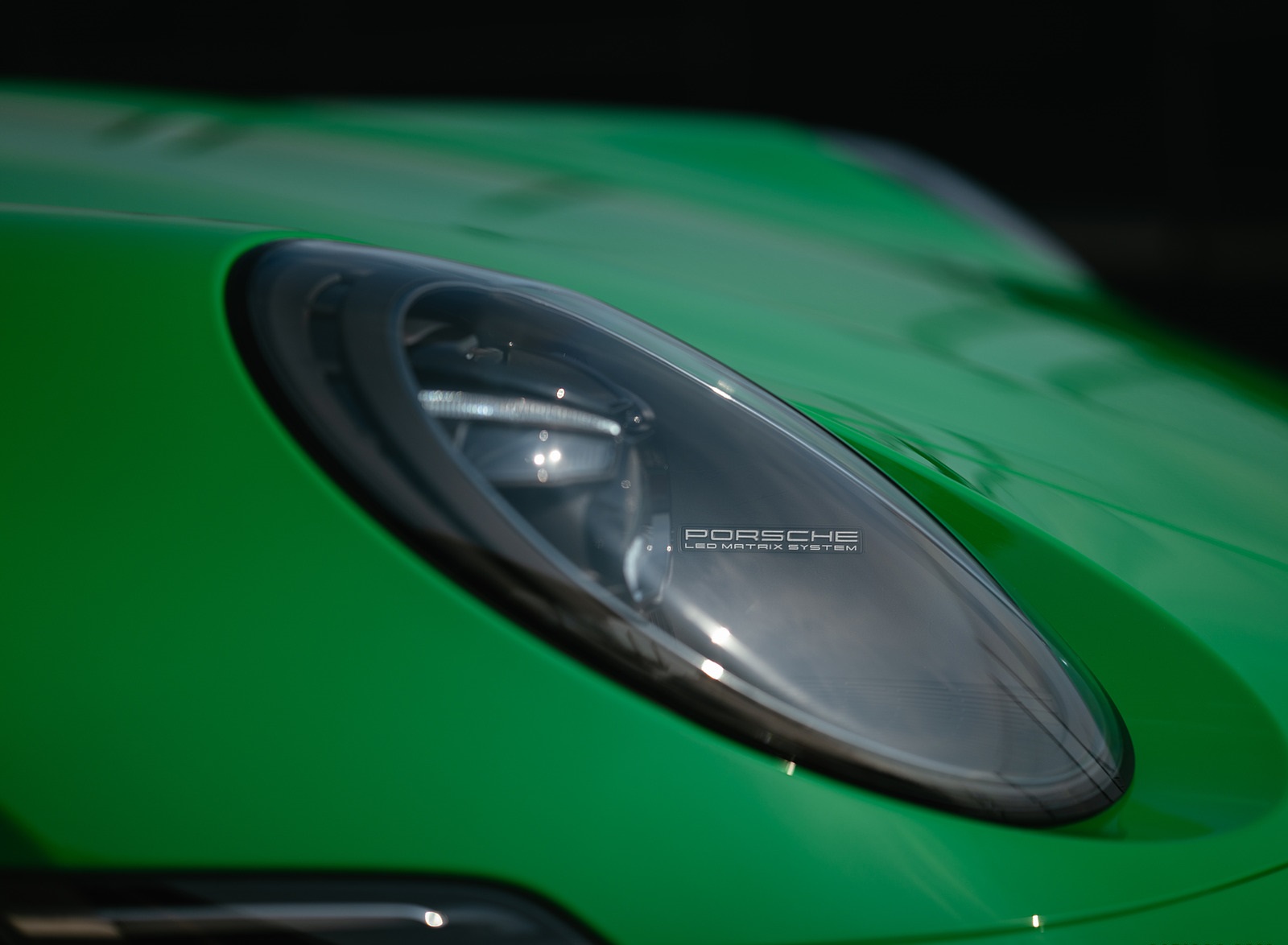 2022 Porsche 911 Carrera GTS (Color: Python Green) Headlight Wallpapers #89 of 155