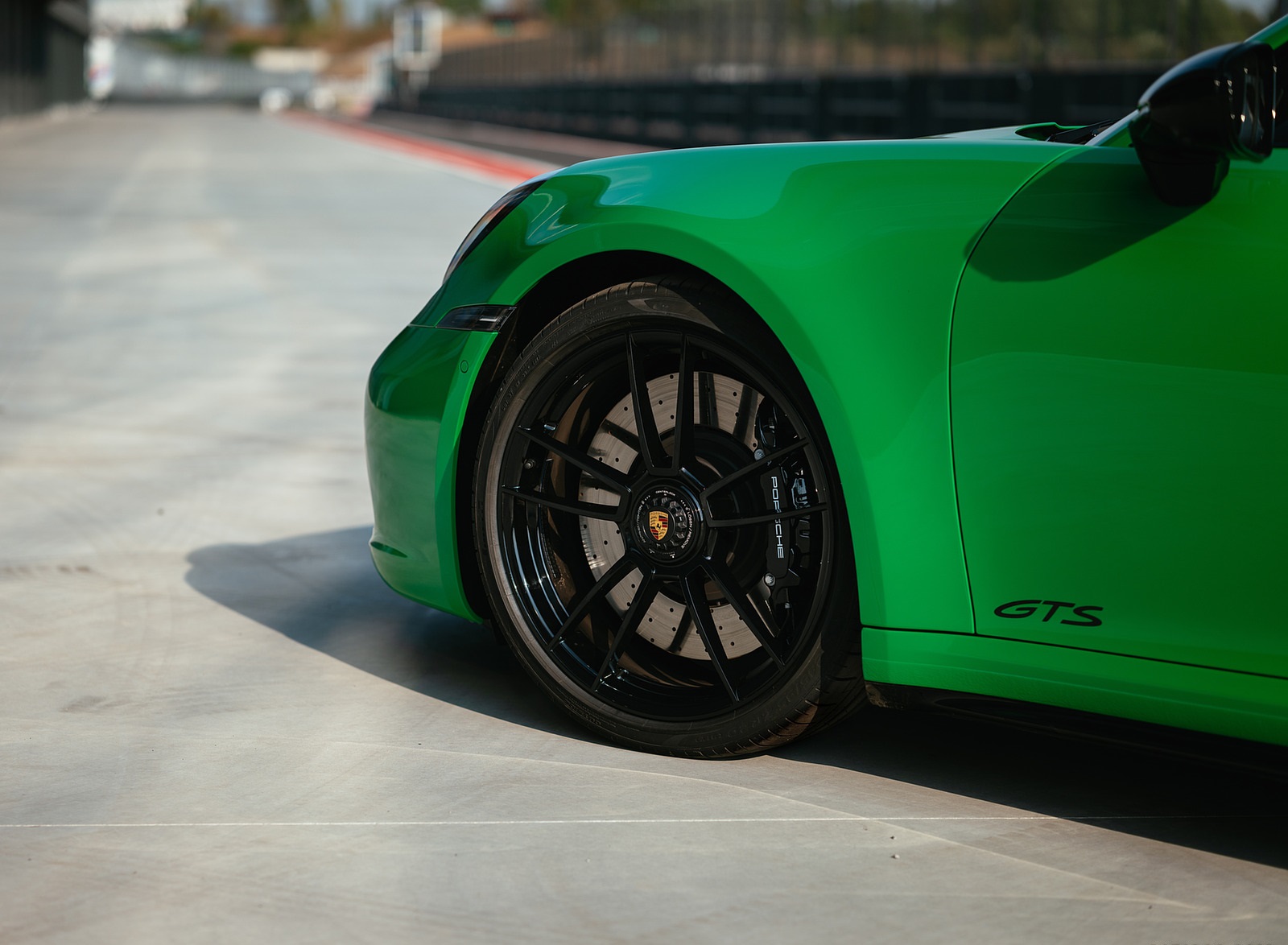 2022 Porsche 911 Carrera GTS (Color: Python Green) Wheel Wallpapers #91 of 155
