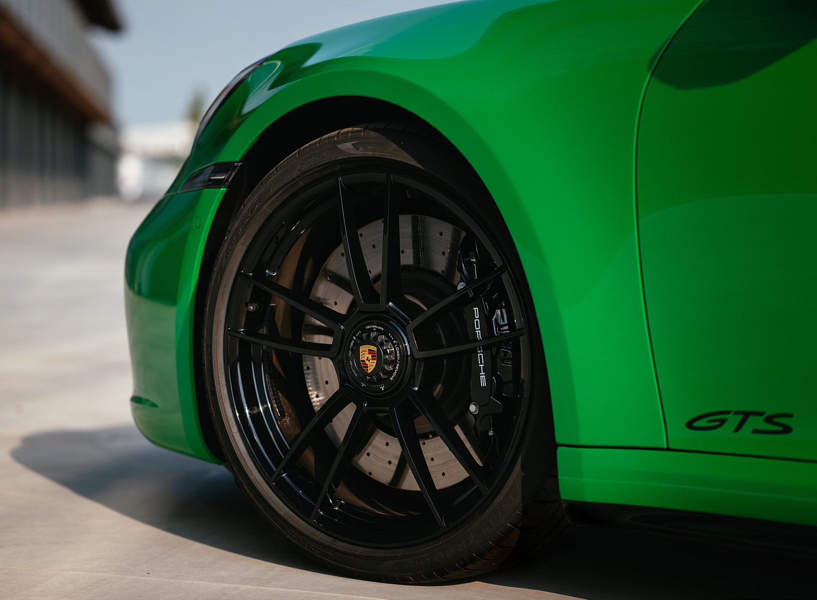 2022 Porsche 911 Carrera GTS (Color: Python Green) Wheel Wallpapers #92 of 155