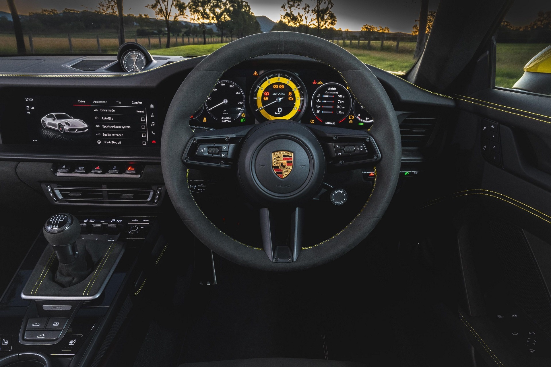 2022 Porsche 911 Carrera GTS Interior Steering Wheel Wallpapers  #141 of 155