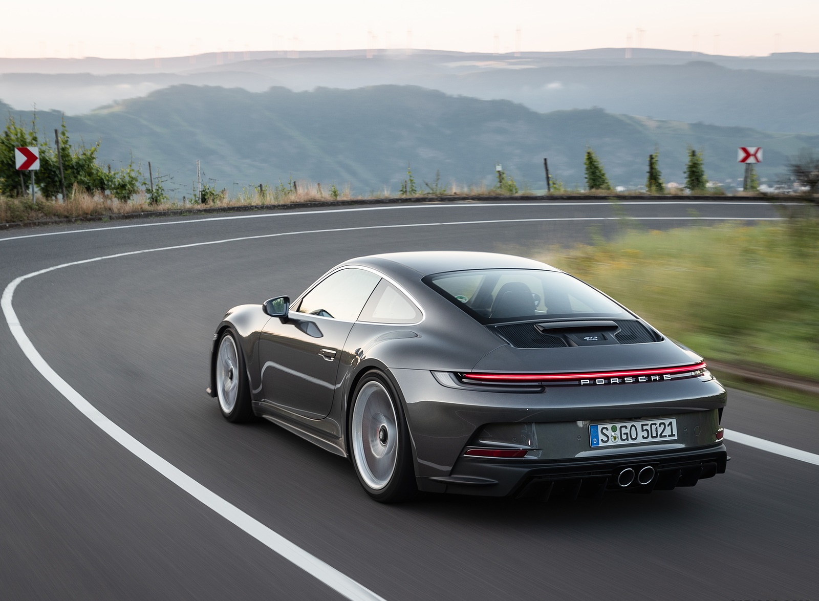 2022 Porsche 911 GT3 with Touring Package (MT; Color: Agate Grey Metallic) Rear Three-Quarter Wallpapers #58 of 117