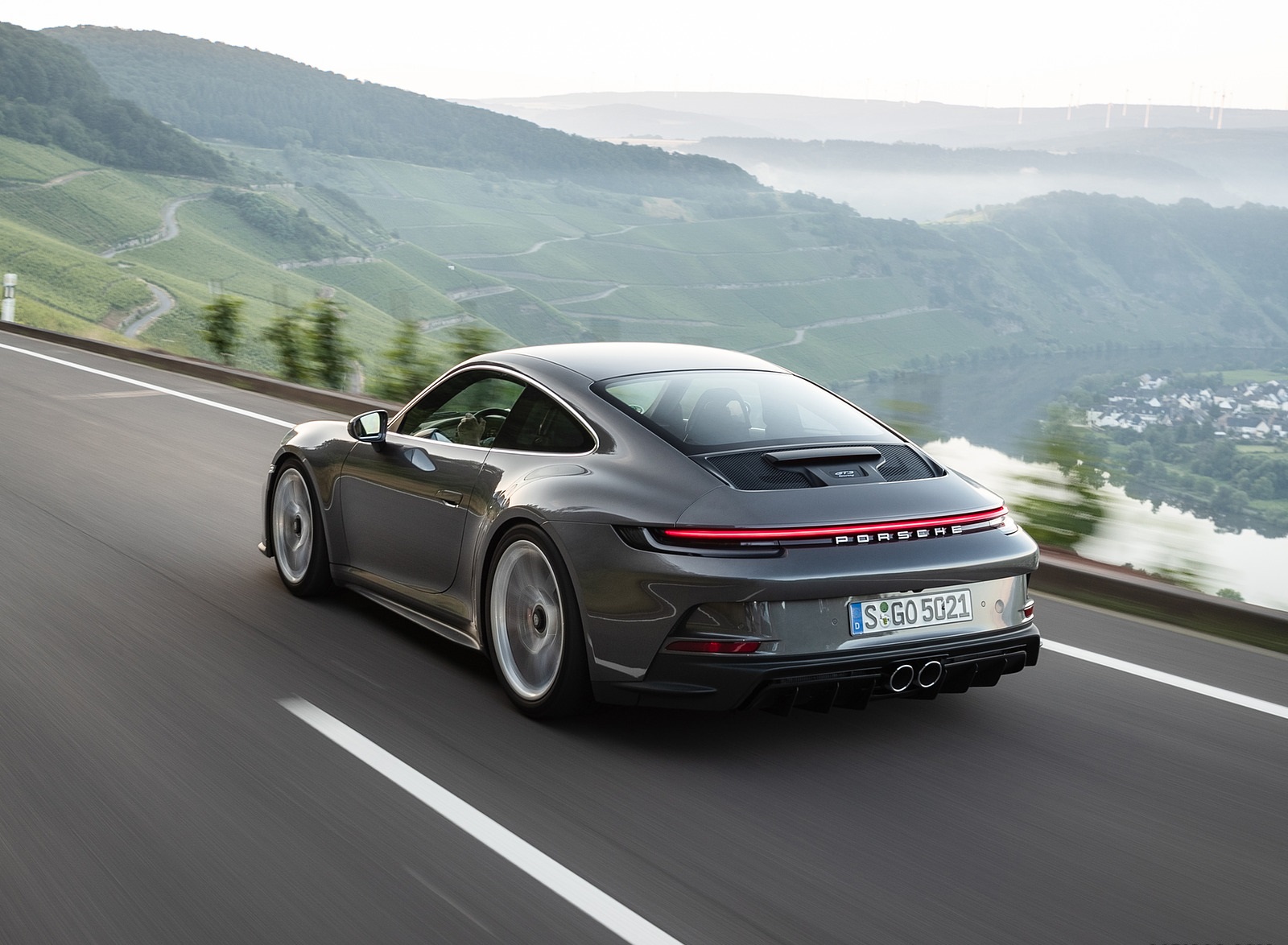 2022 Porsche 911 GT3 with Touring Package (MT; Color: Agate Grey Metallic) Rear Three-Quarter Wallpapers #59 of 117