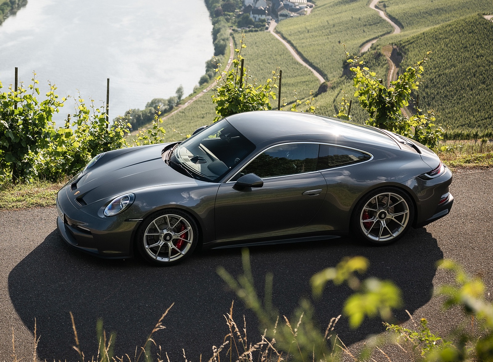 2022 Porsche 911 GT3 with Touring Package (MT; Color: Agate Grey Metallic) Side Wallpapers #72 of 117