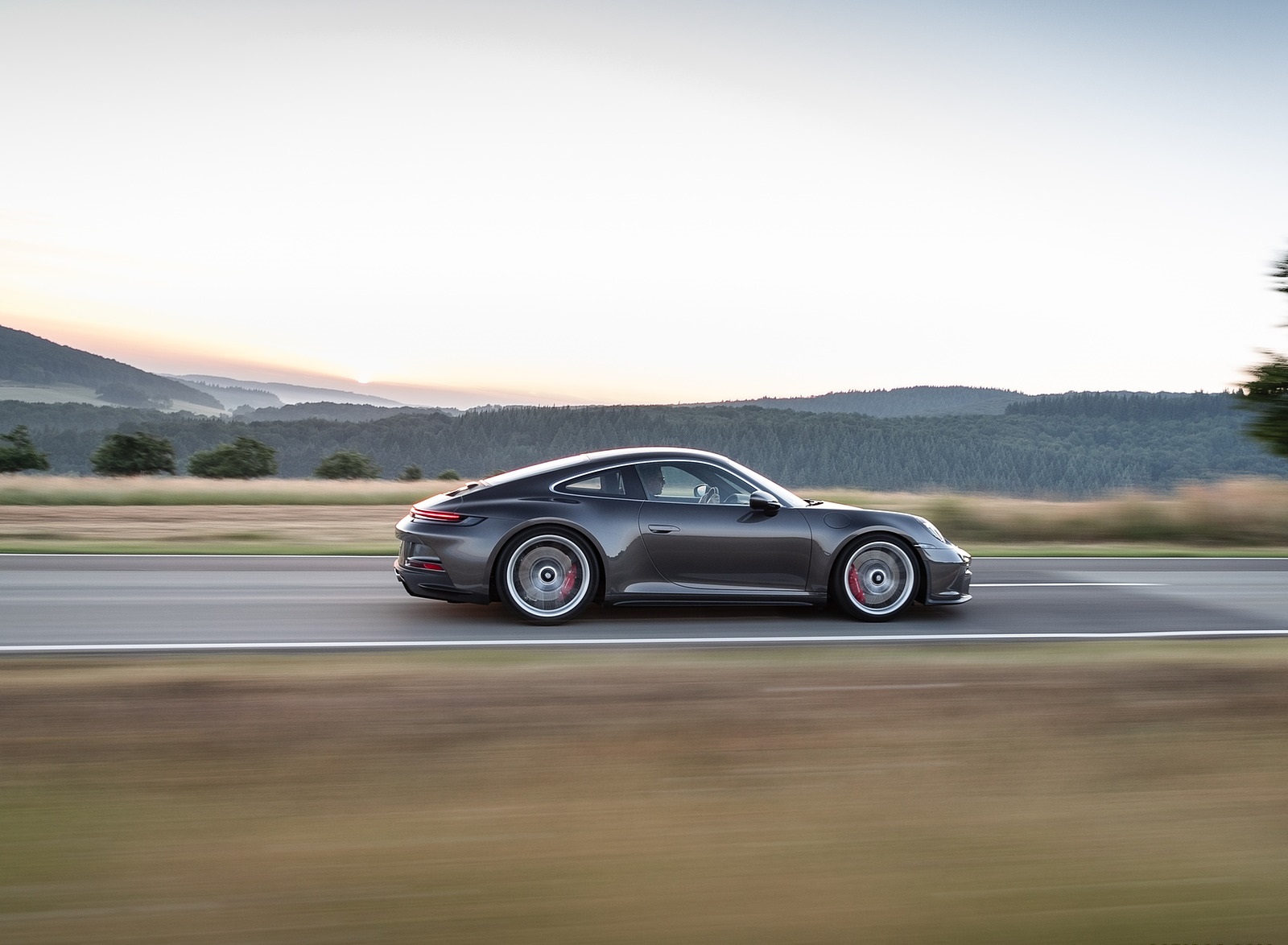 2022 Porsche 911 GT3 with Touring Package (MT; Color: Agate Grey Metallic) Side Wallpapers #62 of 117
