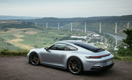2022 Porsche 911 GT3 with Touring Package (PDK; Color: Dolomite Silver Metallic) Rear Three-Quarter Wallpapers 450x275 (23)
