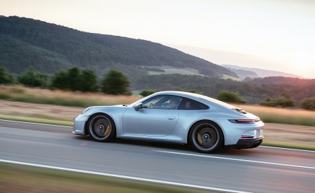 2022 Porsche 911 GT3 with Touring Package (PDK; Color: Dolomite Silver Metallic) Side Wallpapers 450x275 (17)