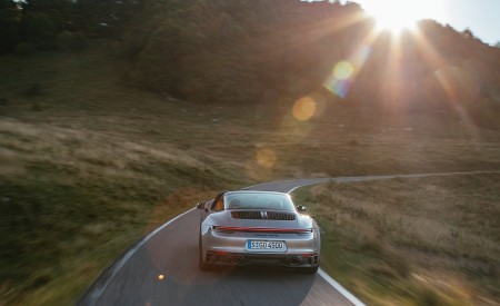 2022 Porsche 911 Targa 4 GTS (Color: GT Silver Metallic) Rear Wallpapers 450x275 (25)