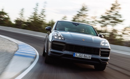 2022 Porsche Cayenne Turbo GT (Color: Arctic Grey) Front Wallpapers 450x275 (130)