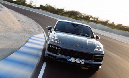 2022 Porsche Cayenne Turbo GT (Color: Arctic Grey) Front Wallpapers 450x275 (131)