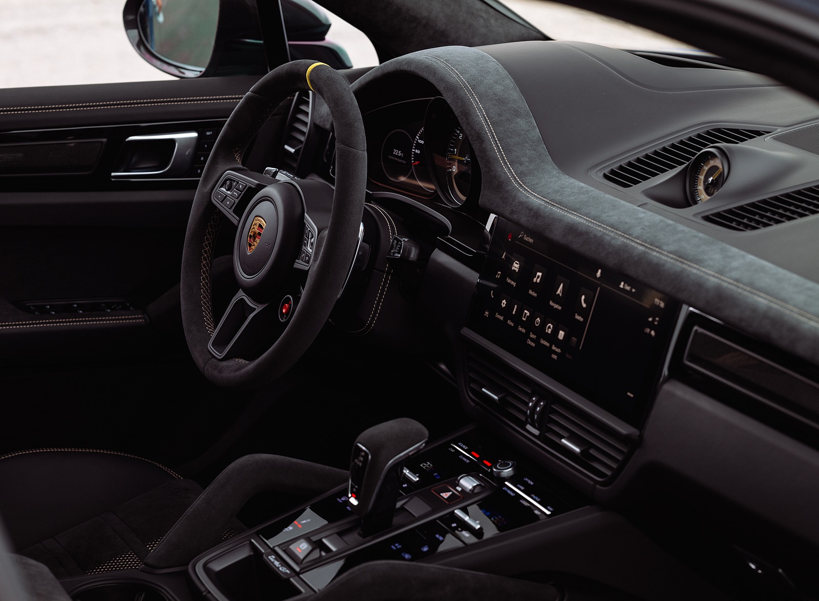 2022 Porsche Cayenne Turbo GT (Color: Arctic Grey) Interior Wallpapers #159 of 231