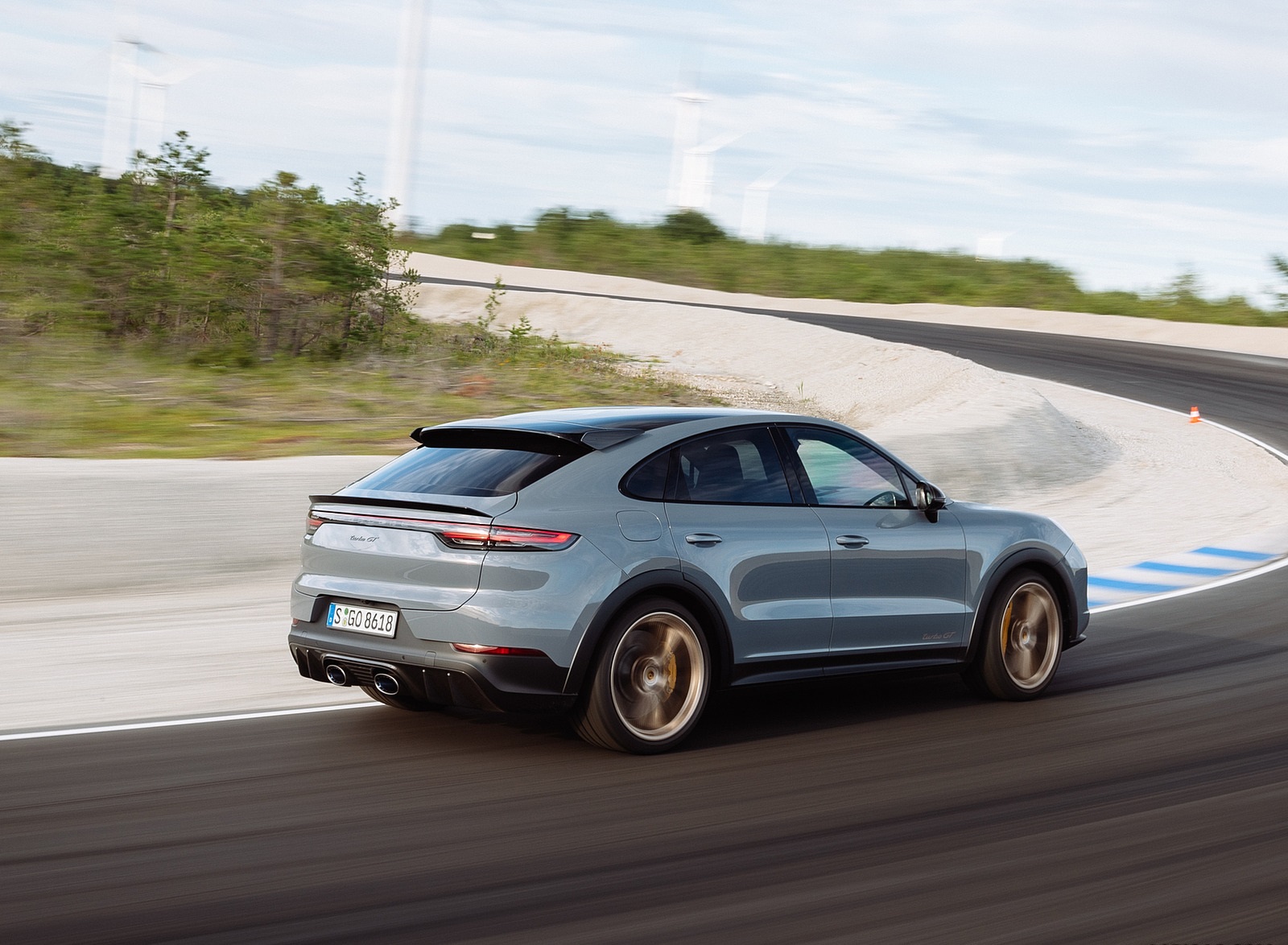 2022 Porsche Cayenne Turbo GT (Color: Arctic Grey) Rear Three-Quarter Wallpapers #126 of 231