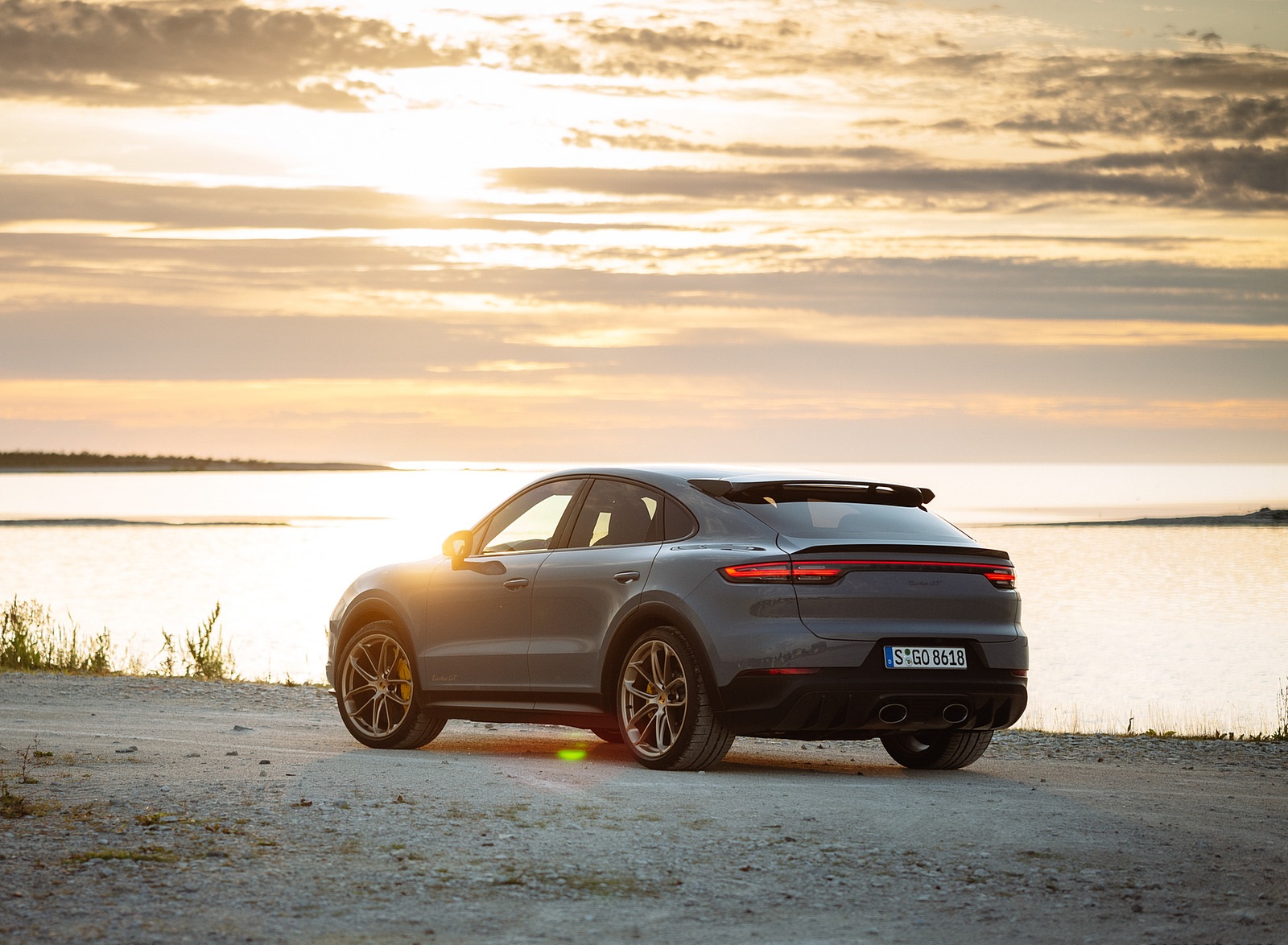 2022 Porsche Cayenne Turbo GT (Color: Arctic Grey) Rear Three-Quarter Wallpapers  #148 of 231