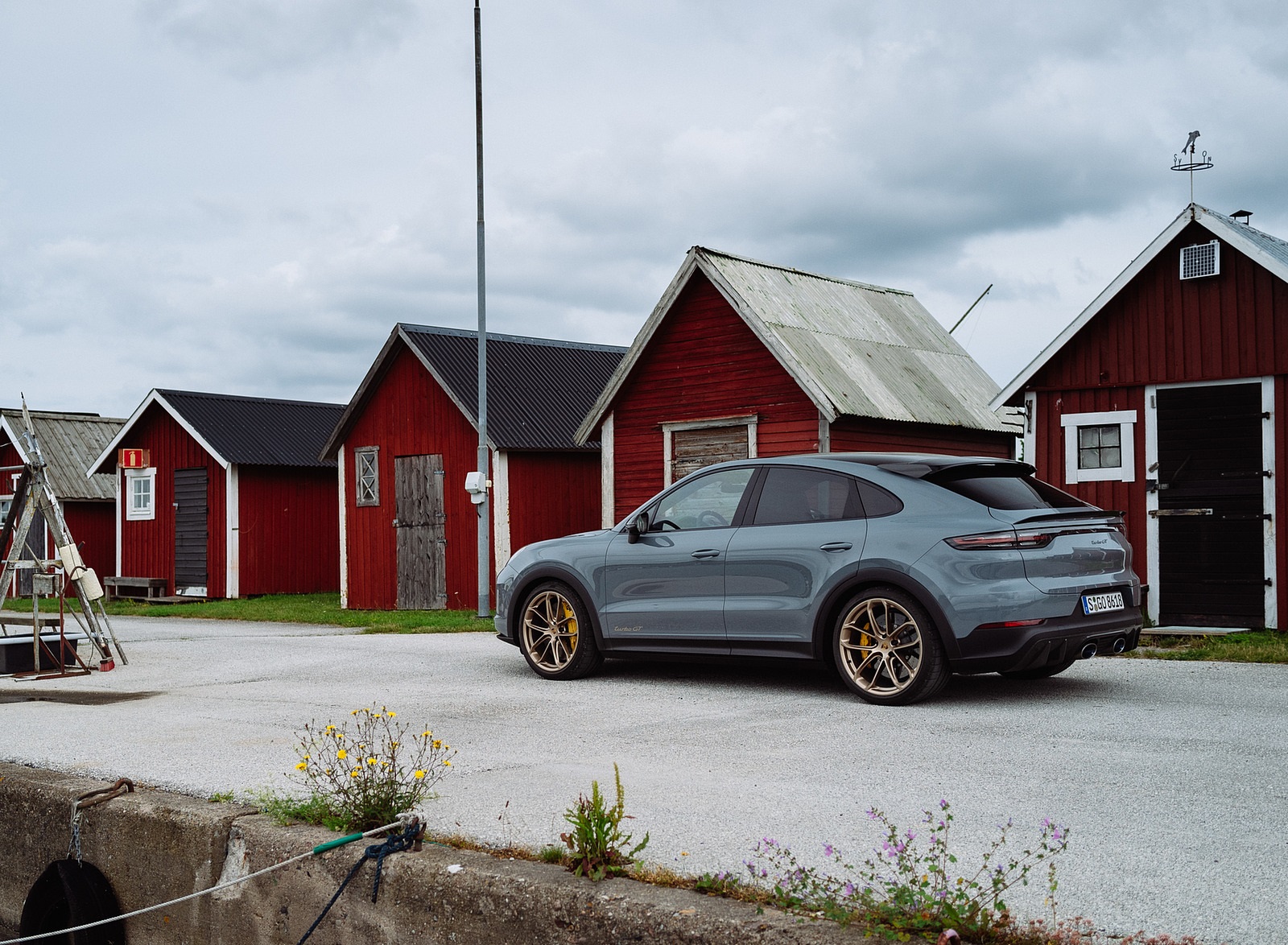 2022 Porsche Cayenne Turbo GT (Color: Arctic Grey) Rear Three-Quarter Wallpapers #142 of 231