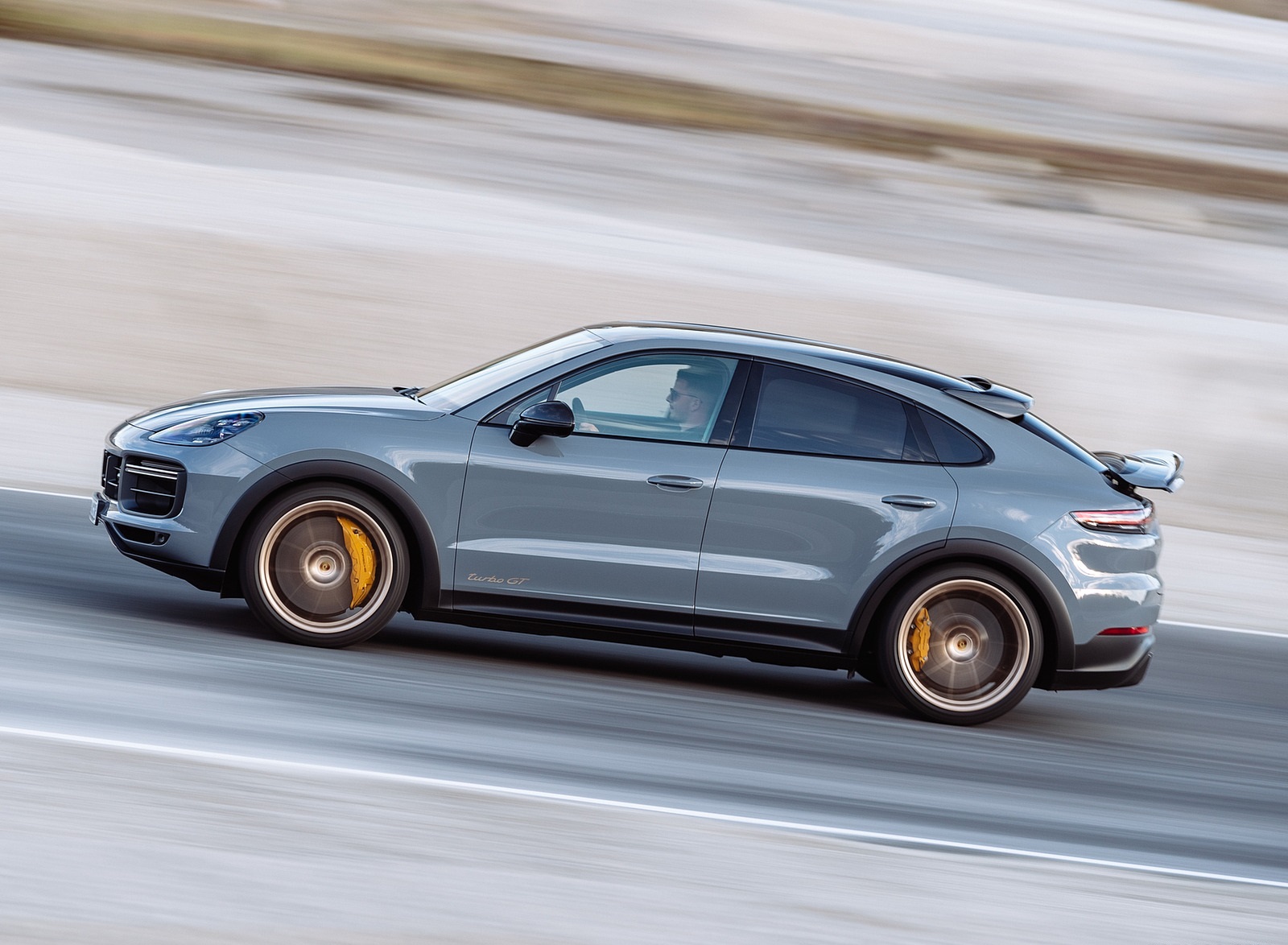 2022 Porsche Cayenne Turbo GT (Color: Arctic Grey) Side Wallpapers #129 of 231