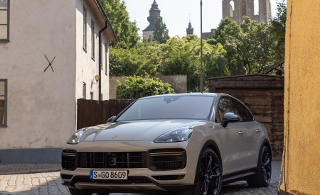 2022 Porsche Cayenne Turbo GT (Color: Crayon) Front Three-Quarter Wallpapers 450x275 (176)
