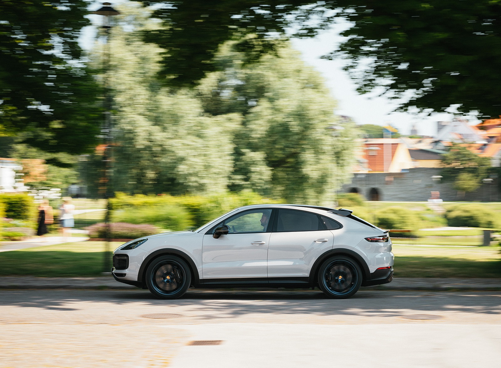 2022 Porsche Cayenne Turbo GT (Color: Crayon) Side Wallpapers #166 of 231