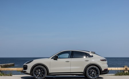 2022 Porsche Cayenne Turbo GT (Color: Crayon) Side Wallpapers 450x275 (189)