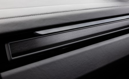 2022 Porsche Cayenne Turbo GT (Color: Jet Black Metallic) Interior Detail Wallpapers 450x275 (35)