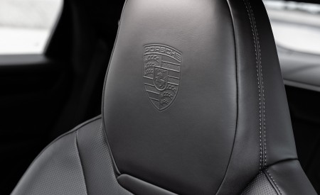 2022 Porsche Cayenne Turbo GT (Color: Jet Black Metallic) Interior Seats Wallpapers 450x275 (33)