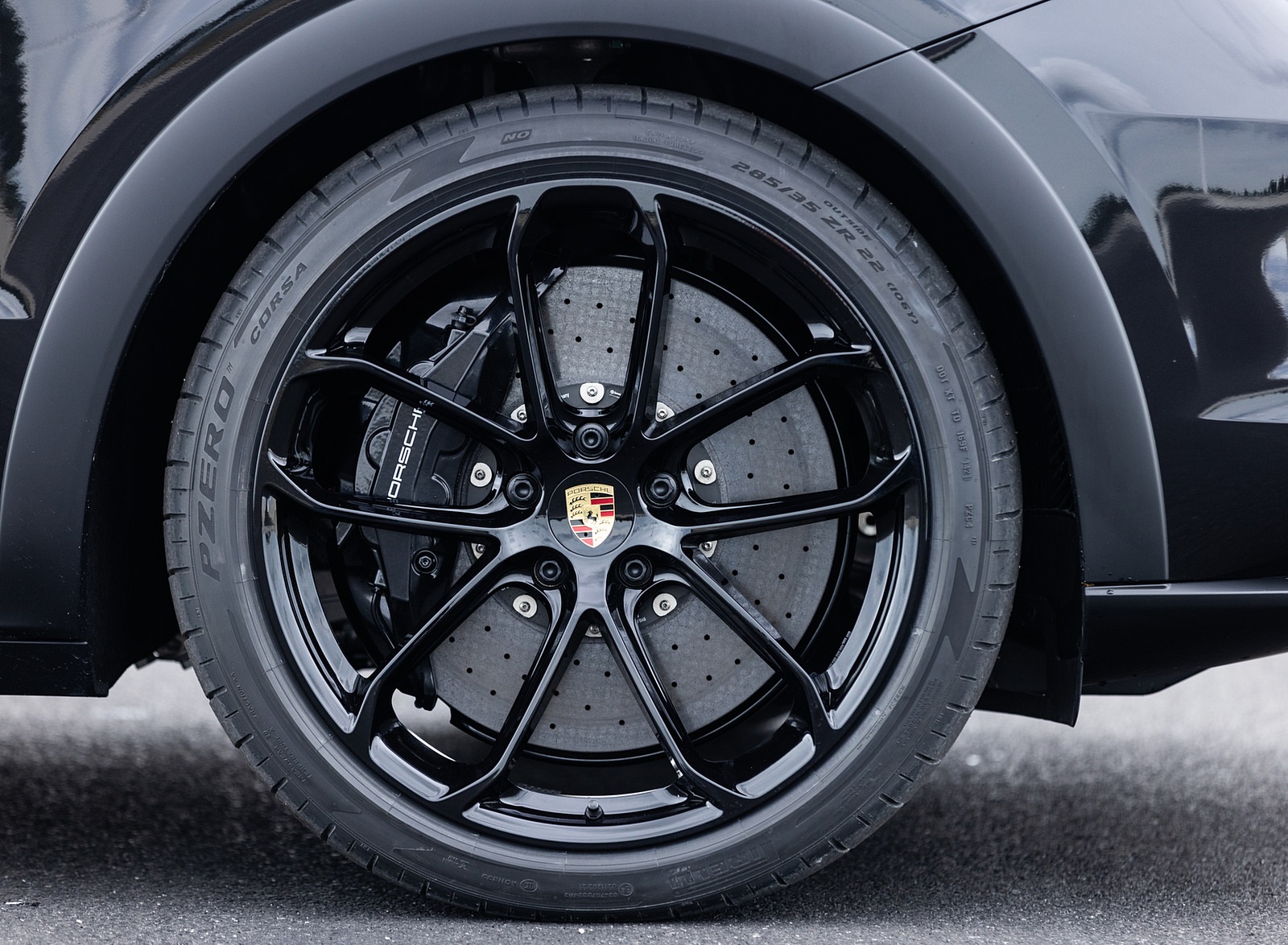 2022 Porsche Cayenne Turbo GT (Color: Jet Black Metallic) Wheel Wallpapers #30 of 231