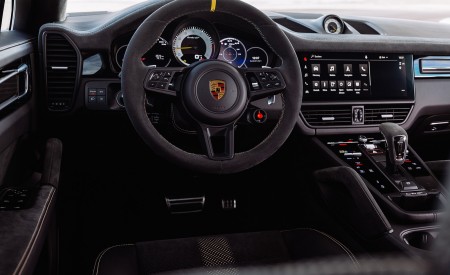 2022 Porsche Cayenne Turbo GT (Color: White) Interior Cockpit Wallpapers 450x275 (72)
