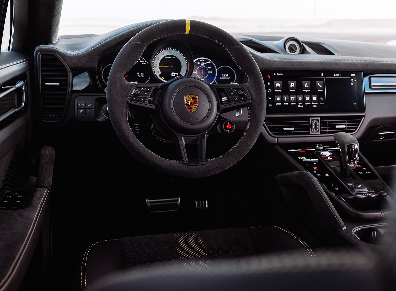 2022 Porsche Cayenne Turbo GT (Color: White) Interior Cockpit Wallpapers #72 of 231