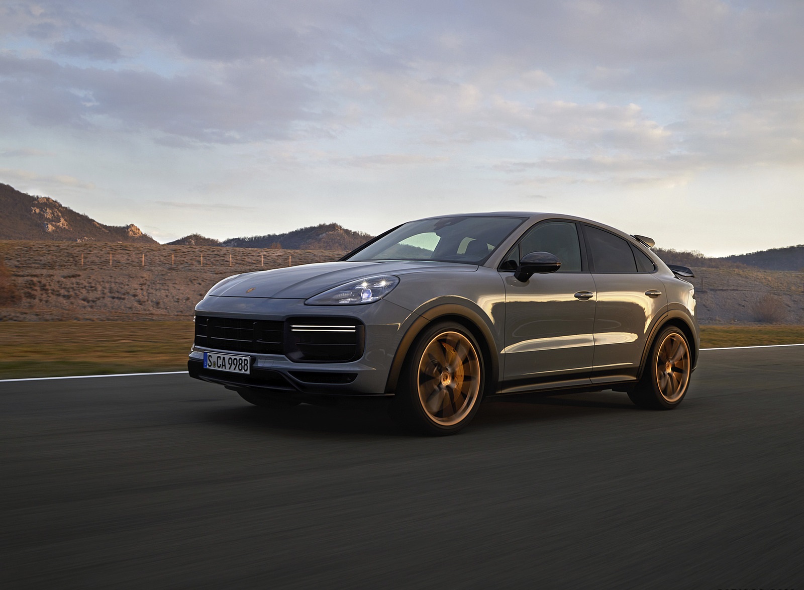 2022 Porsche Cayenne Turbo GT Front Three-Quarter Wallpapers  #201 of 231