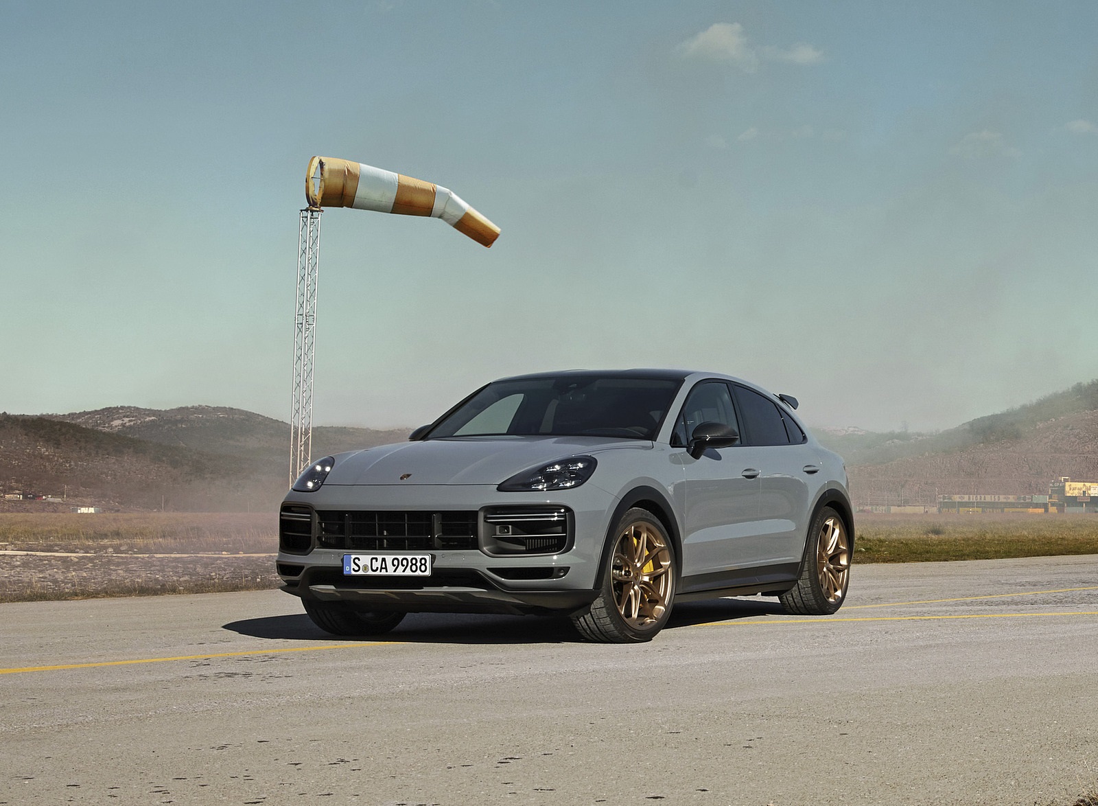 2022 Porsche Cayenne Turbo GT Front Three-Quarter Wallpapers #212 of 231
