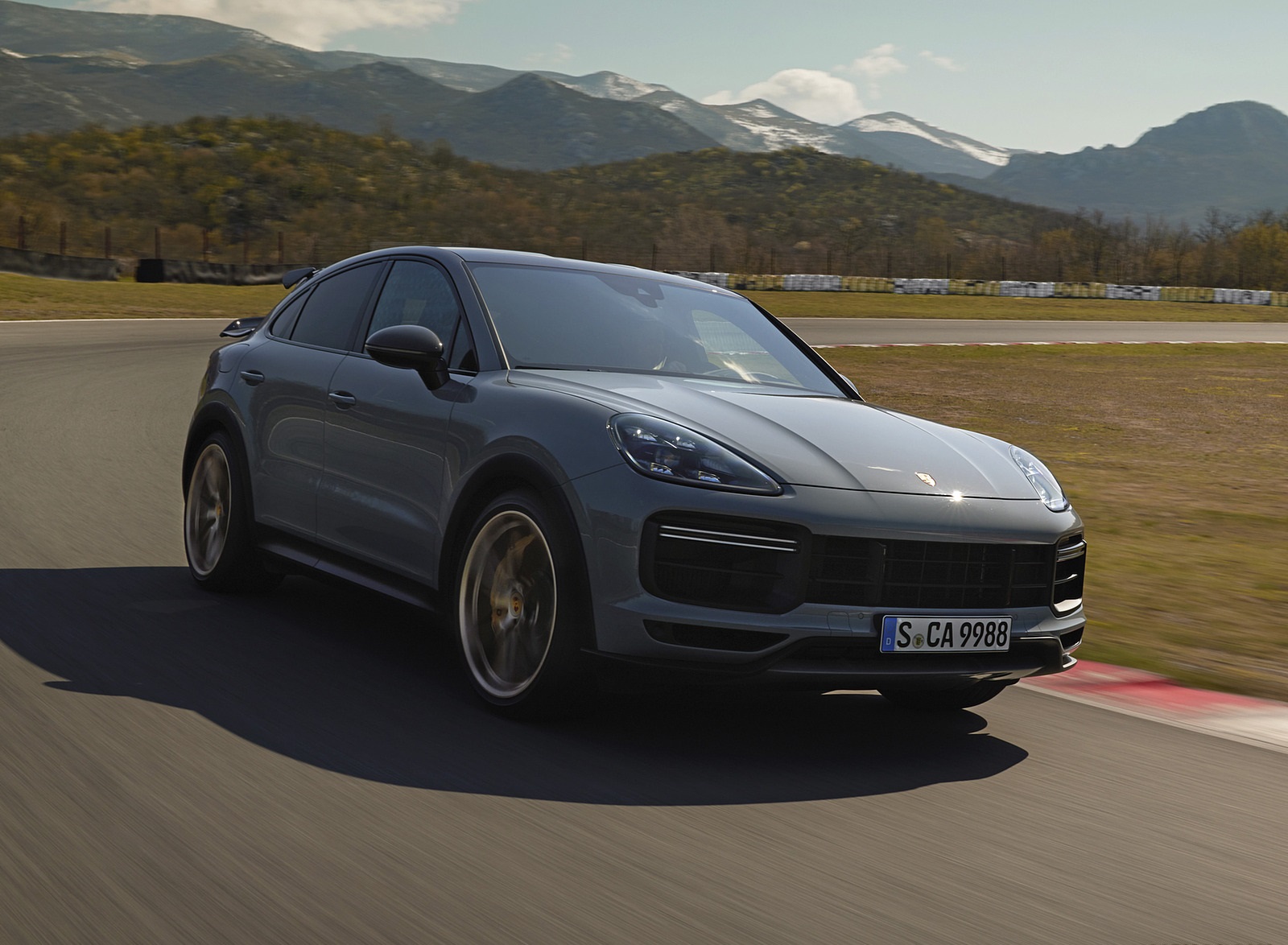 2022 Porsche Cayenne Turbo GT Front Three-Quarter Wallpapers #205 of 231